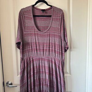 Torrid Size 3 Striped Midi Dress Scoop Neck Short Sleeve Flowy Plus Size